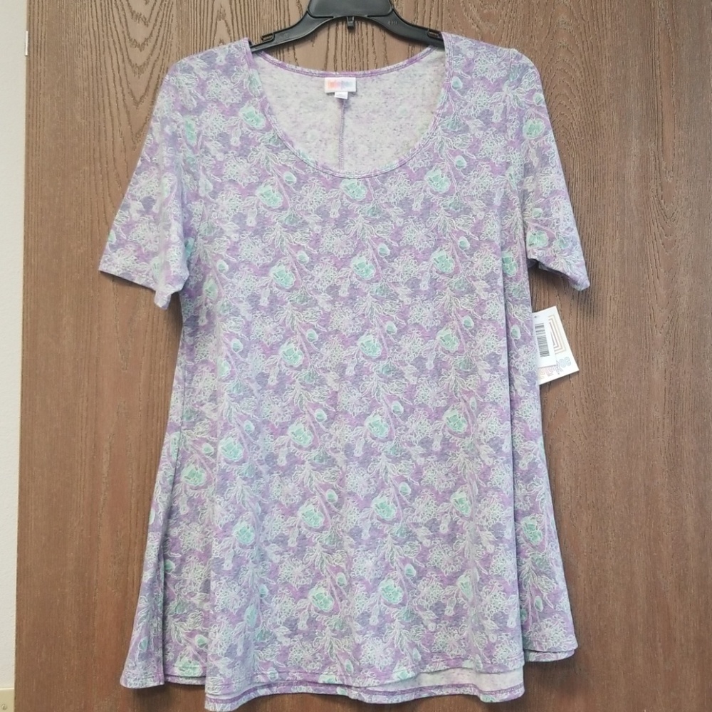 (NWT) Lularoe XL Perfect T
